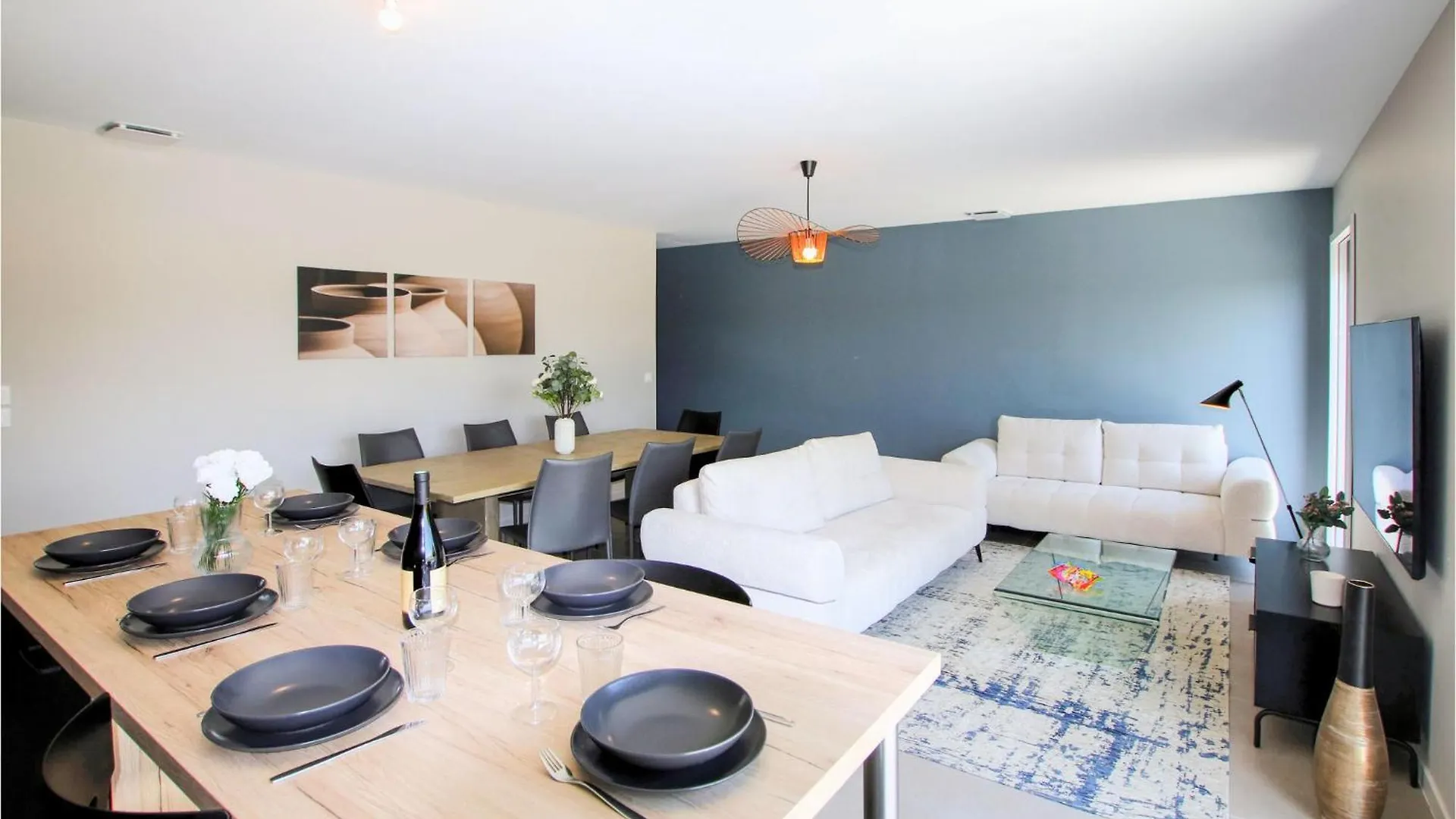 4 Bedroom Stunning Home In Cleon Dandran 0*, Cleon-d'Andran France